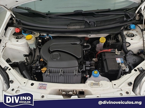 Imagem 4 de 6 de Fiat Palio Attractive