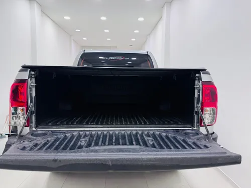 Hilux Srv 2.8 Aut Revo
