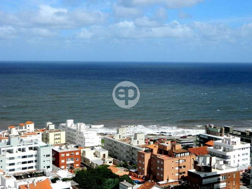 Vista Al Puerto