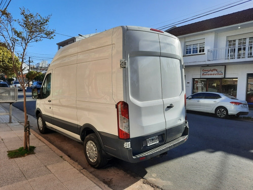 Ford Transit 2.2 Furgon Mediano 350m 2015