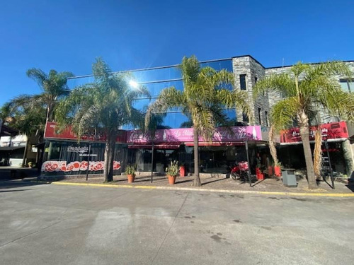Imagen 2 de 12 de Importate Local Comercial En Alquiler A Metros De Nordelta