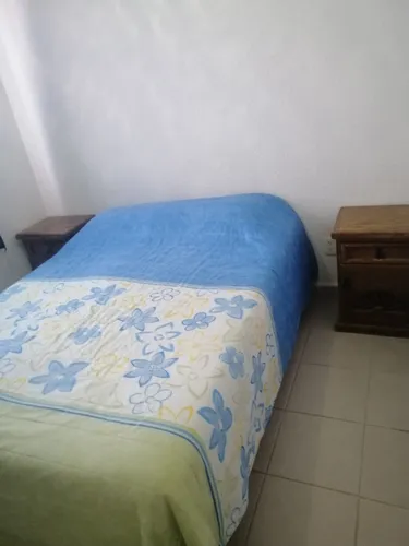 Se Renta Casa Amueblada, Con Estacionamiento, Jardín Y Vigi