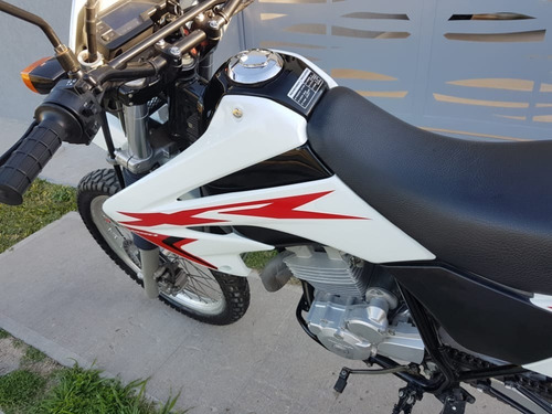 Imagen 5 de 15 de Honda Tornado