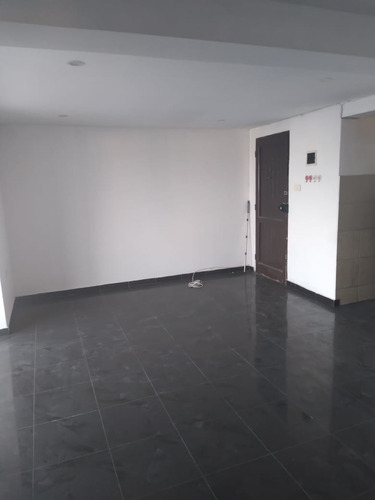 Se Vende Departamento Ubicado Comuna Pedro Aguirre Cerda.