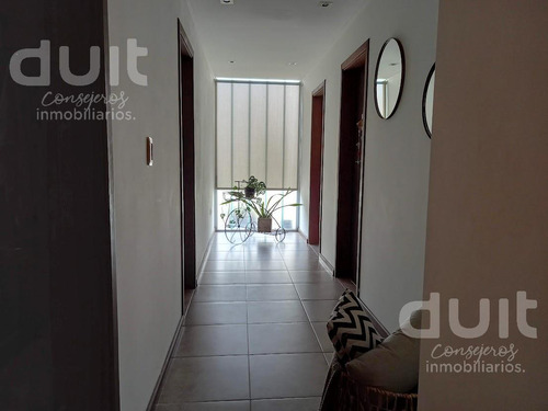 Casa En Venta 3 Dormitorios, Pileta Barrio Alejandro Centeno