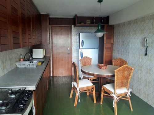 Venta De Apartamento 3 Dormitorios En Roosevelt