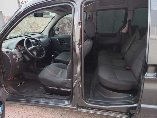 Imagen 8 de 12 de Citroën Berlingo 2011 1.6 Sx Pack Hdi 92cv Am53