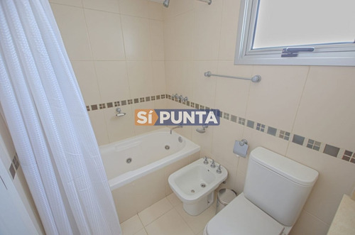 Imagen 19 de 26 de Apartamento En Edificio Con Servicios