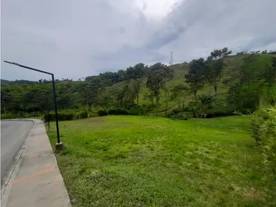 Lote y casalote en venta
