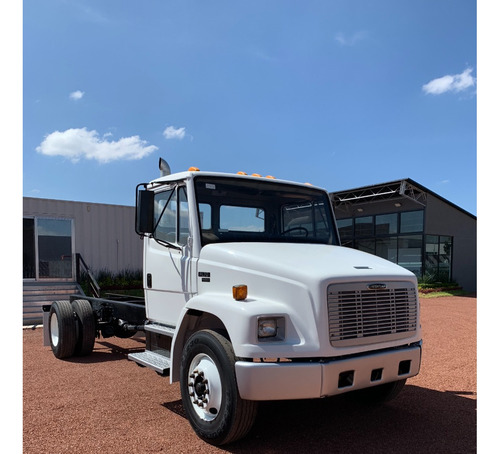 Freightliner Fl70 Modelo 2004 Chasis Cabina Rabón
