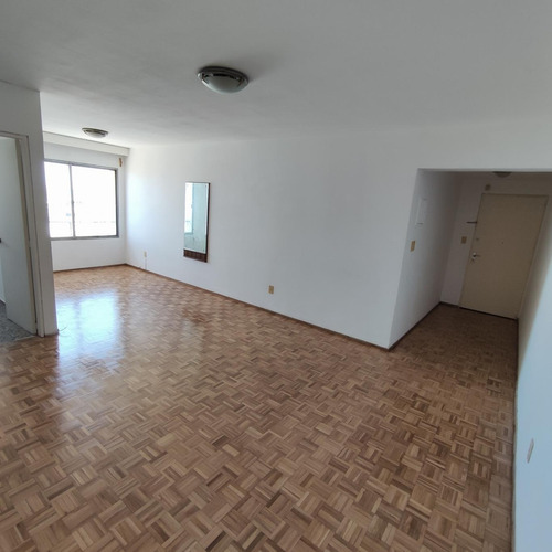 Imagen 2 de 11 de Aapartamento En Alquiler, Centro. 1 Dormitorio.