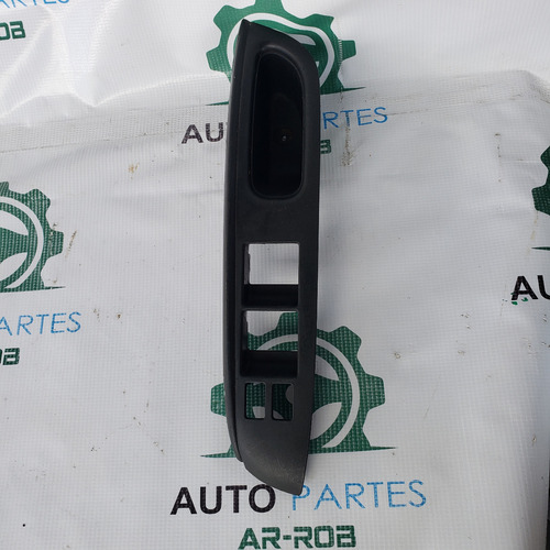 Bisel Control Maestro Nissan Versa Mod. 2012-2018 (Usado)