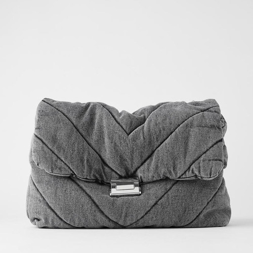 Imagen 5 de 7 de Bolso Clásico De Claamshell Acolchado
