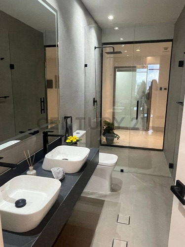 Venta De Apartamento De Lujo Con Financiamiento En Torre Sky Park, Las Mercedes