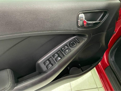 Kia Cerato 1.6 Aut. Única Dona, Ipva 2021