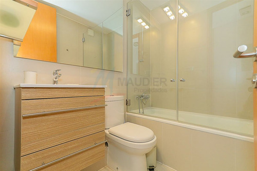 Departamento En Arriendo De 2 Dorm. En Las Condes
