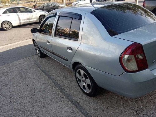 Imagem 2 de 11 de Renault Clio Sedan 2008 1.6 16v Privilège Hi-flex 4p