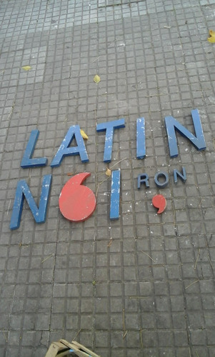 Letra En Chapa Latin