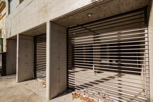 Imagen 2 de 10 de Edificio - Centro Sur