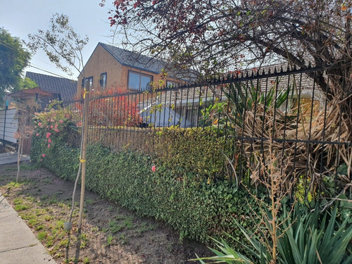 Imagen 7 de 13 de Excelente Casa Para Remodelar En Vitacura