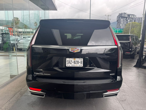 Cadillac Escalade Esv (larga) 2023