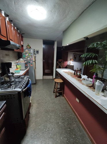 Imagen 4 de 9 de Apartamento En Caricuao Ud4