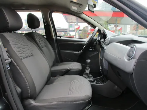 Renault Duster DYNAMIQUE 4X2 2000CC MT AA