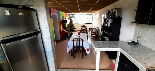 Imagen 8 de 14 de Apartamento En La Urbanización La Esperanza