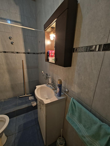Casa En Venta En Isidro Casanova