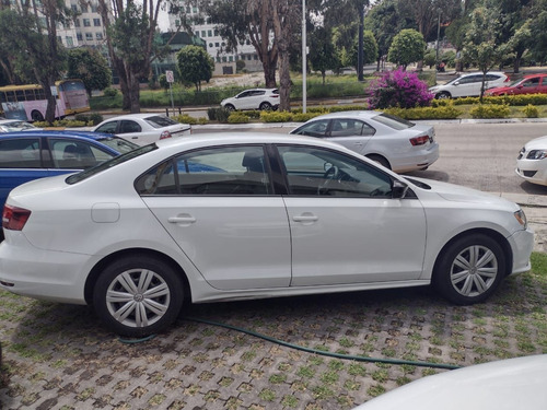 Imagen 8 de 14 de Volkswagen Jetta 2018 2.0 Tiptronic At