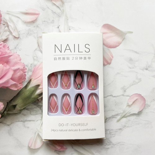 Consejo De Punta Francesa En Las Uñas De Las Uñas Faltas De