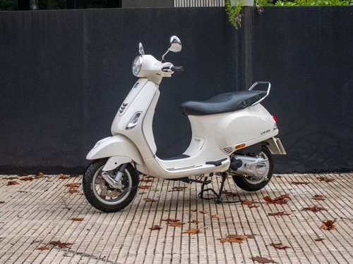 Imagen 2 de 18 de Vespa Vxl 150 Blanco Financiación Disponible