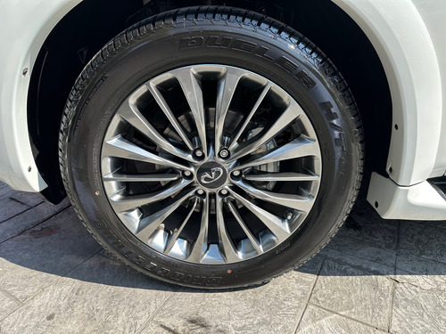Infiniti QX80 5.6l Perfection 8 Pasajeros At
