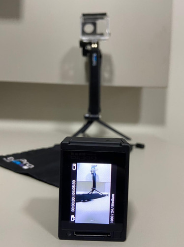 Gopro Hero 4 Silver + Cartão 64gb + Acessórios