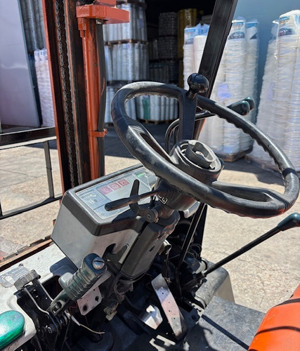 Auto Elevador Toyota 2500 Kg