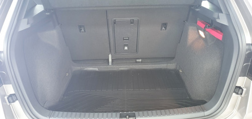 Imagen 8 de 25 de Volkswagen Taos 1.4 250 Tsi Highline At Entrega Inmediat #22