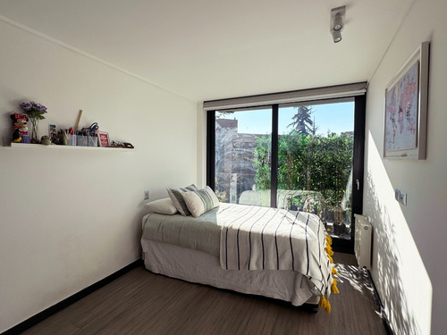 Departamento Townhouse En La Dehesa, 3 Pisos + Rooftop