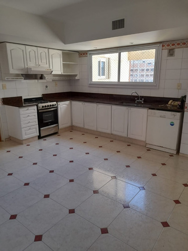 Imagen 8 de 15 de Piso, 4 Ambientes + Cochera Fija - Segui 3600, Palermo