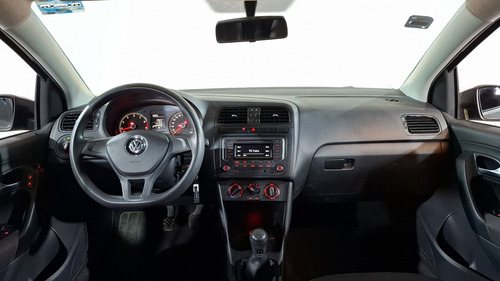 Volkswagen Polo 1.6 STARTLINE STD.