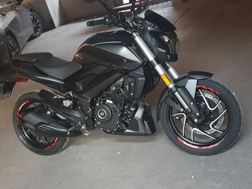 Bajaj Dominar
