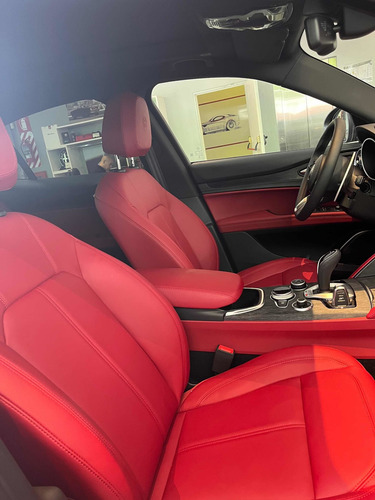 Imagen 6 de 9 de Alfa Romeo Stelvio Veloce 280cv Q4 My 2023