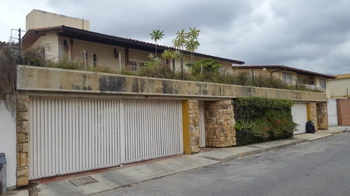 Imagen 1 de 13 de En Venta Excelente Casa En El Marqués. Ubicada En Calle Cerr