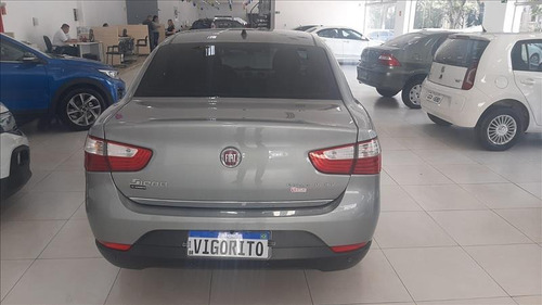 Imagem 4 de 10 de Fiat Grand Siena 1.6 Mpi Essence 16v