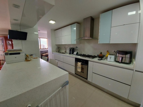Imagen 2 de 17 de Apartamento En Venta Manzanares Mls #22-7649