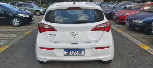 Imagem 4 de 15 de Hyundai Hb20