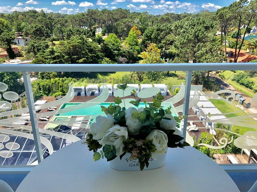 Hermoso Y Amplio Apto En Venta En Yoo Punta Del Este