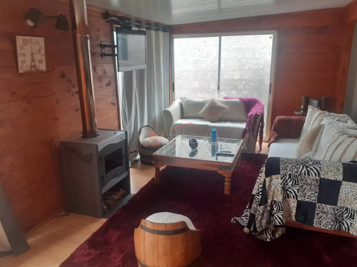 Venta De Terreno Con Mejoras En Altos De La Laguna, Maldonado