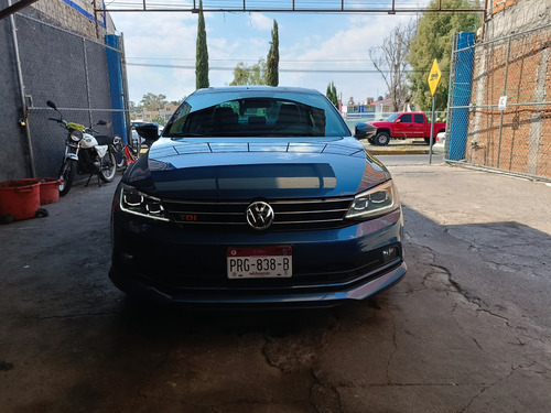 Volkswagen Jetta 2.0 Tdi L4 T Diesel Nave B A C At
