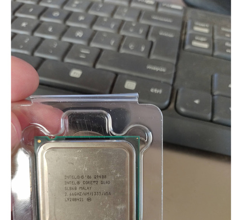 Procesador Intel Core 2 Quad Q9400 - 4 Núcleos 