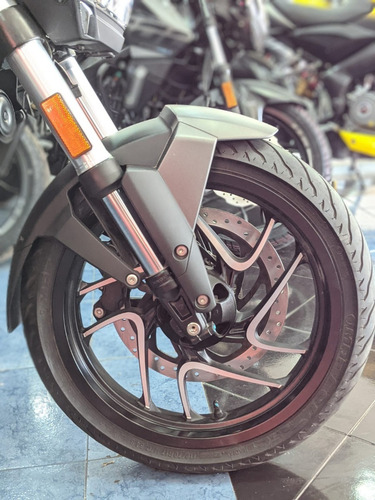 Imagen 9 de 15 de Bajaj Dominar 400 Ug 0km 12 Cuotas Sin Interes En Negro
